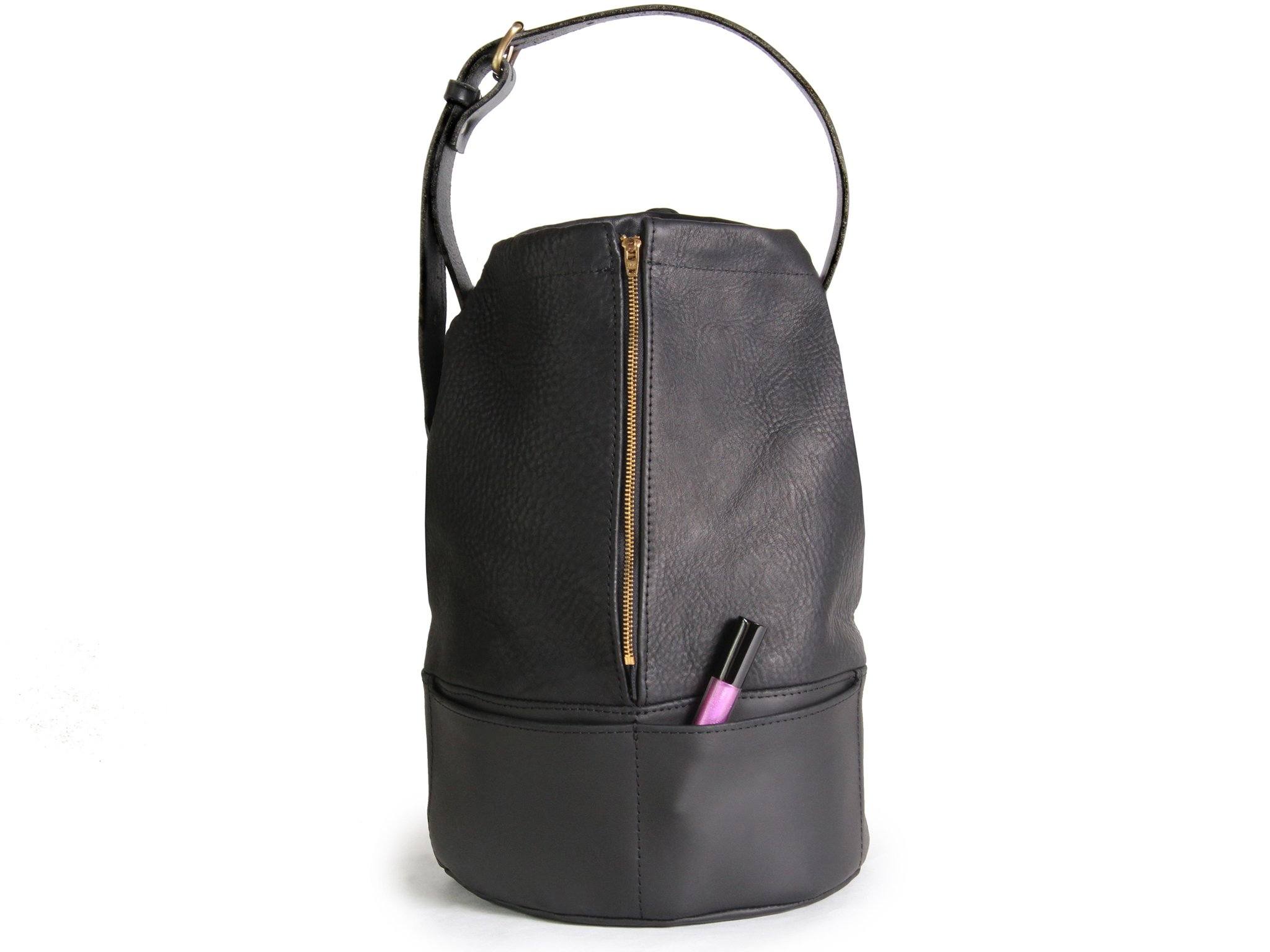 SEDGWICK LEATHER BUCKET BAG. Made in USA